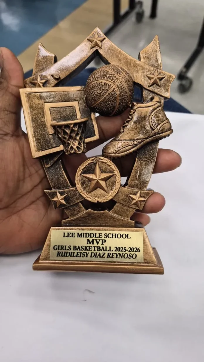 Rudileisi Díaz Reynoso, MVP en deportes escolares.