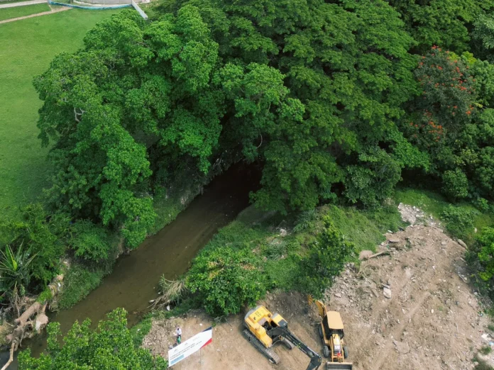 Construcción del Parque Lineal Río Jaya