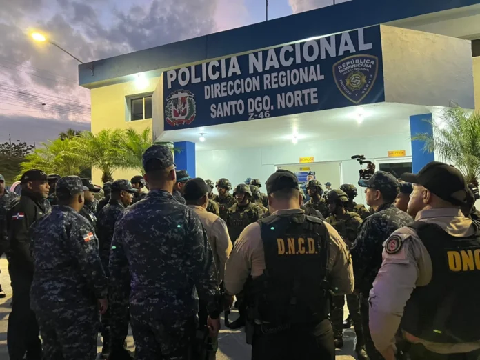 Captura de prófugo y arma confiscada.