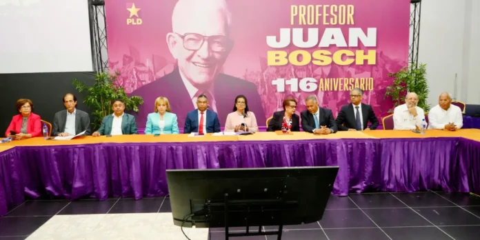Aspirantes presidenciales del PLD en reunión.