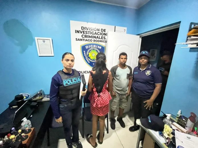 Policía rescata adolescente desaparecida en Santiago.