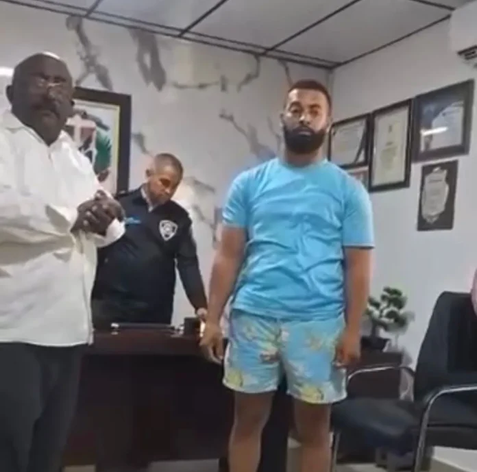 Dos atacantes de patrulla policial se entregan