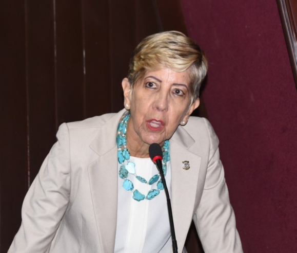 Ginette Bournigal aclara situación de Yailin.