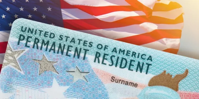Dominicanos en NYC enfrentan incertidumbre migratoria.