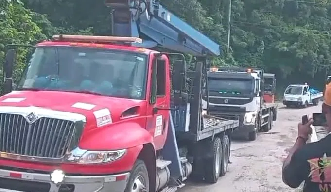 Residentes de La Mercedita exigen nuevo puente.