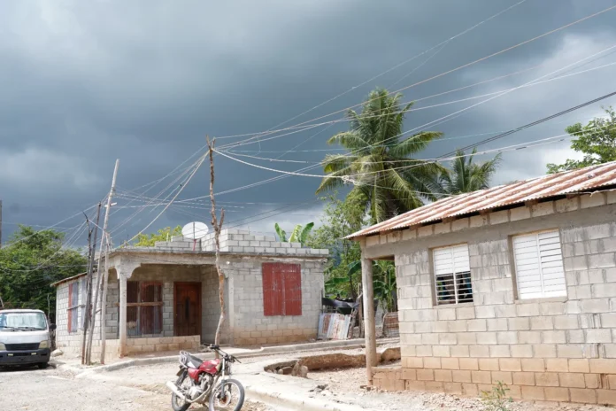 Edesur invierte en redes eléctricas de provincias.