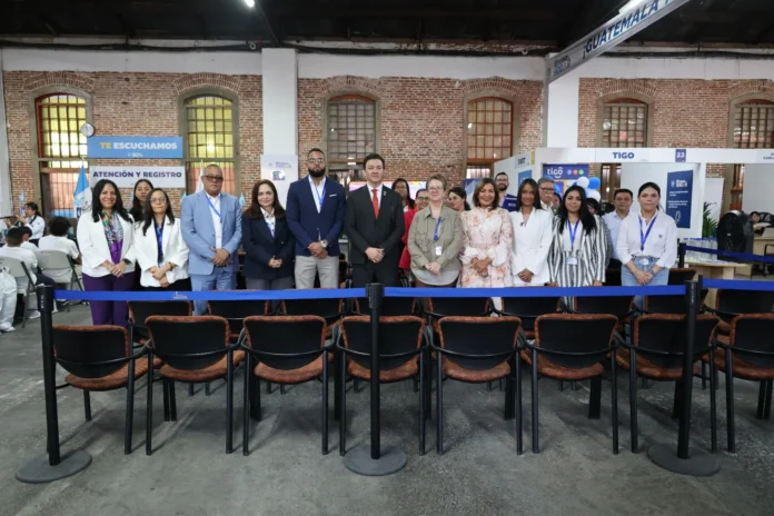 República Dominicana evalúa modelo para migrantes.