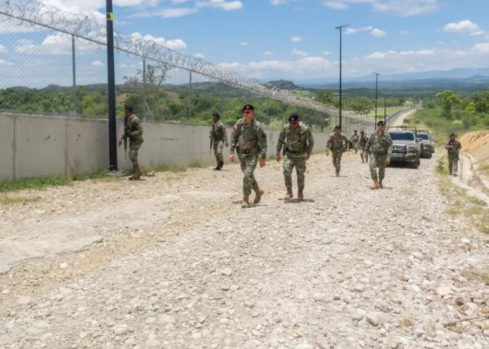 Supervisión del Ejército en Elías Piña.