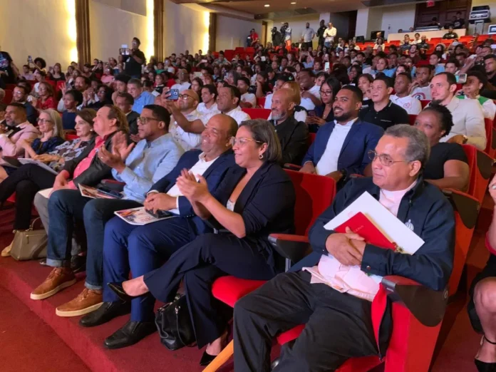 Gala artística de estudiantes en Palacio Bellas Artes