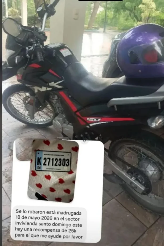 Robo de motocicleta en Invivienda, Santo Domingo.