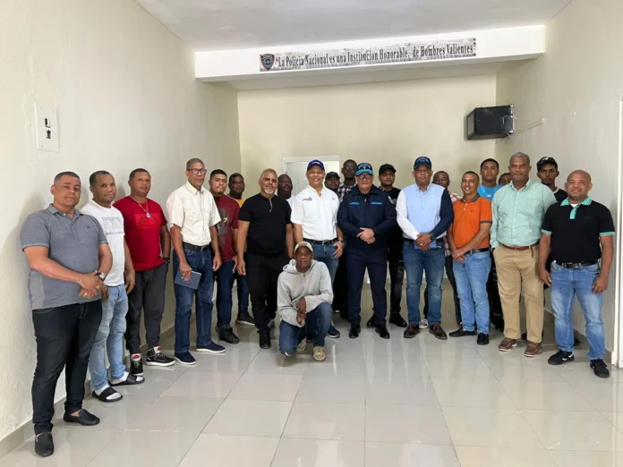 Reunión de seguridad con comerciantes en Barahona