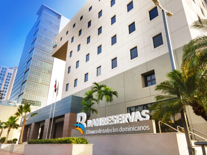 Banreservas apoya producción de arroz en RD
