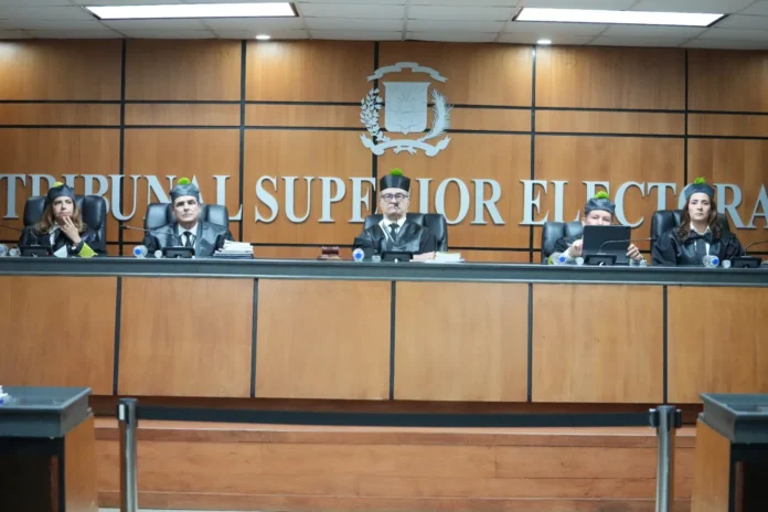 TSE rechaza demanda de José Antonio Trinidad