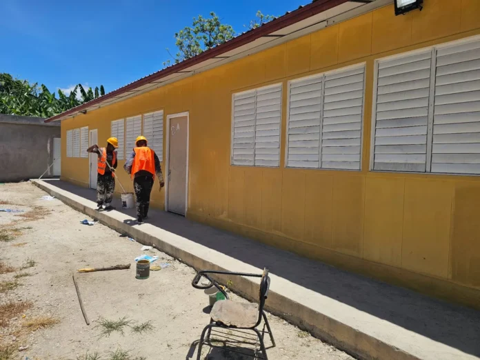 Intervención escolar en Bahoruco por el Ministerio.