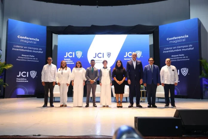 Raquel Peña destaca liderazgo gubernamental global.