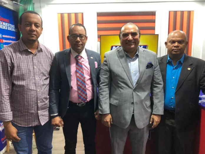 Víctor Pavón presenta plan para Santo Domingo Norte