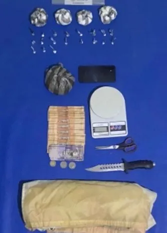 Policía arresta hombre con drogas en Barahona