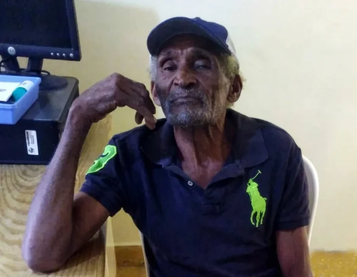 Incendio fatal en El Seibo, hombre fallece.