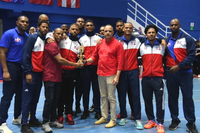 República Dominicana y Cuba en balonmano.