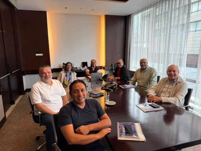 JCE en misiones electorales en Colombia