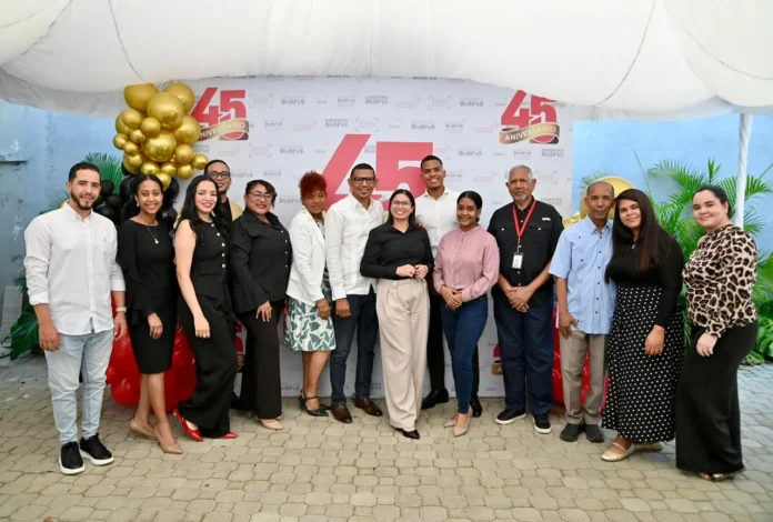 Raquel Arbaje celebra 45 años de El Nuevo Diario