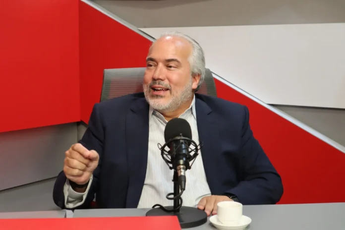Economista Alejandro Grisanti analiza choques externos.