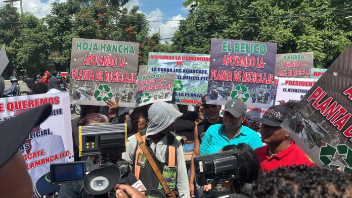 Residentes apoyan planta de reciclaje en La Cuaba.