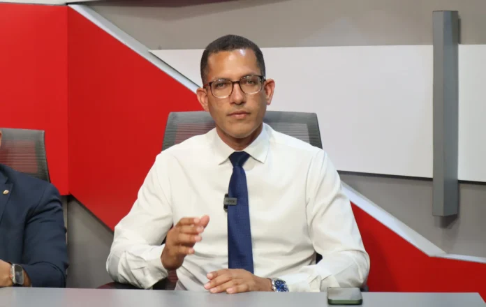 Comparativa de popularidad Abinader y Leonel