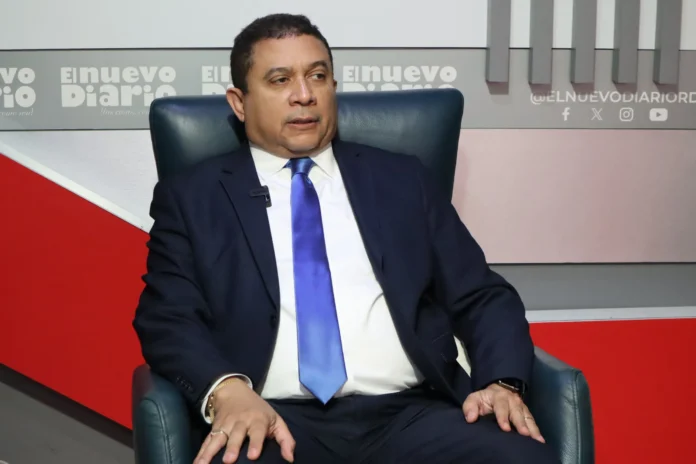 Mario Henríquez promueve formación continua de auditores.