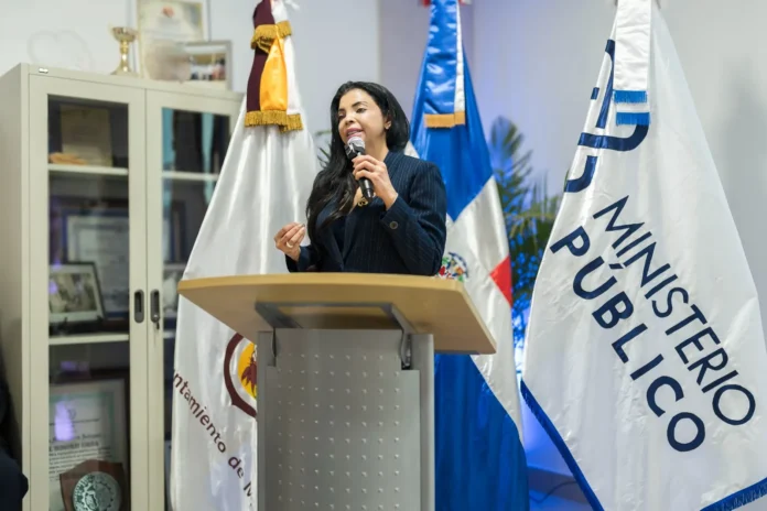 Procuradora propone fortalecer familia y escuelas