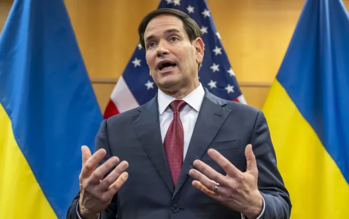 Rubio denuncia control militar en Cuba.