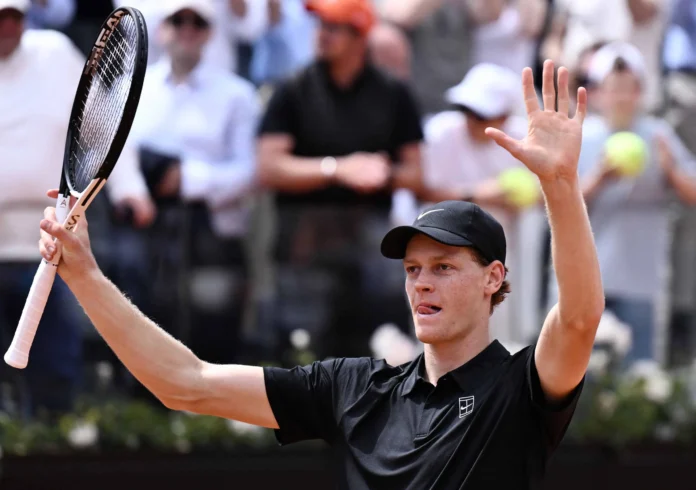 Jannik Sinner celebra su victoria en Roma.