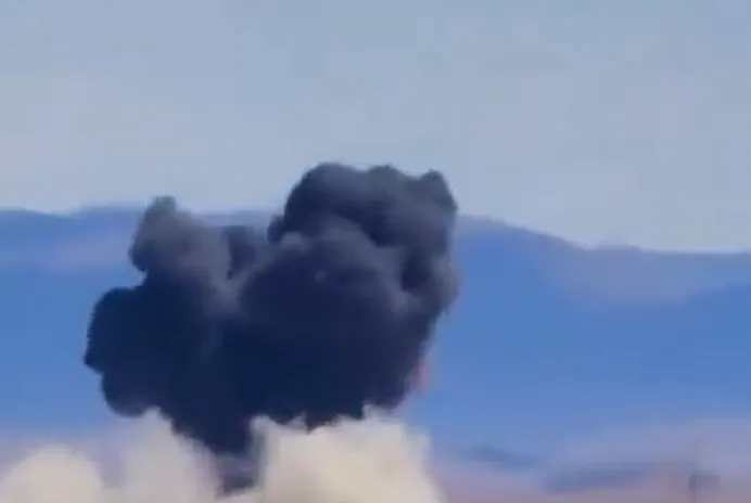 Colisión de aviones de combate en Idaho.