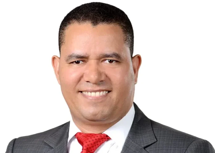 Jhonny Aristy apoya a jueces dominicanos.