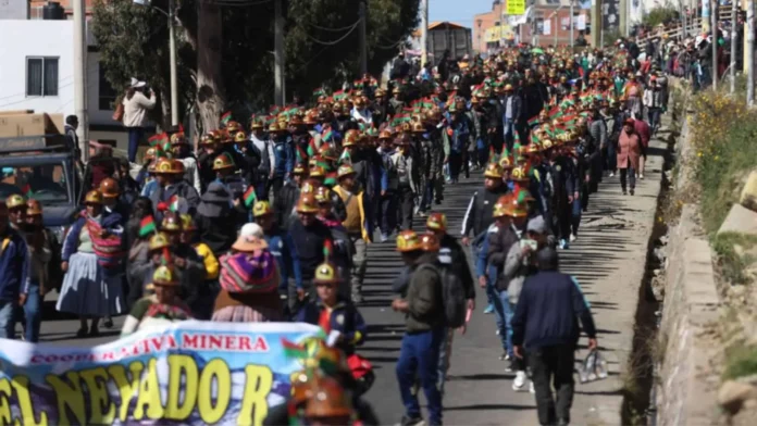 Acuerdo entre gobierno y mineros en Bolivia