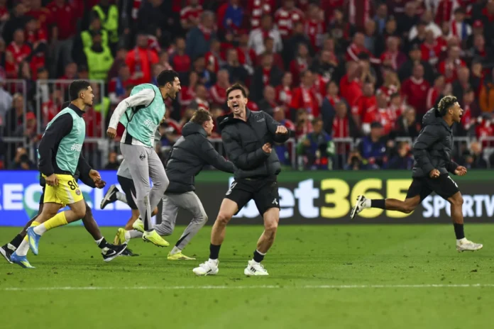 PSG celebra su avance a la final.