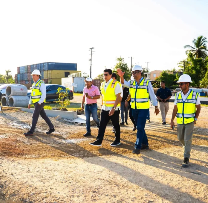 Caasd intensifica trabajos en avenida San Vicente