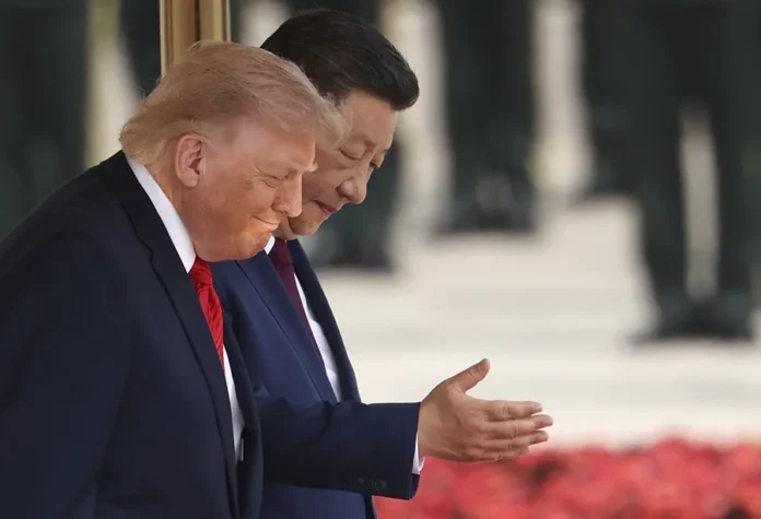 Trump defiende a Xi sobre EE.UU. en declive
