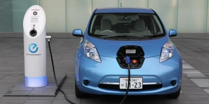 Coches eléctricos representan el 25% en 2025.
