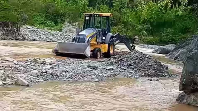 Puente solicitado en El Gramazo, Azua