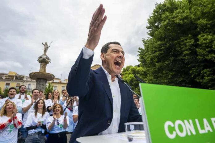 Conservadores y Vox negocian en Andalucía.