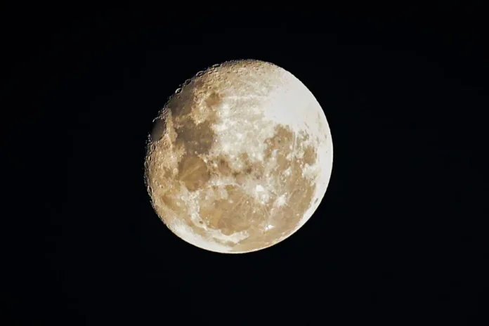 NASA y Blue Origin construyen base lunar.