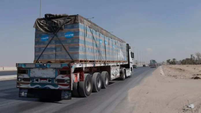 Convoy humanitario argelino rumbo a Gaza.