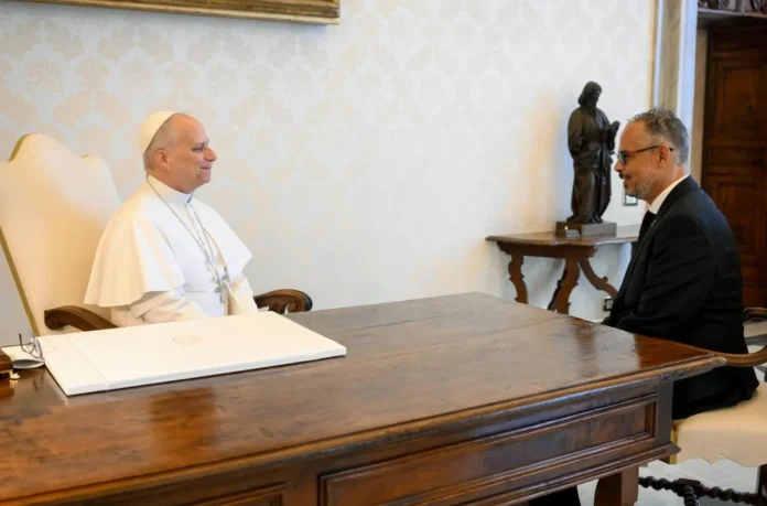 Primer ministro de Haití se reúne con papa.