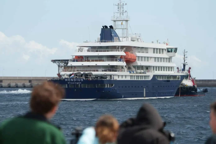Cuarentena para pasajeros del MV Hondius.