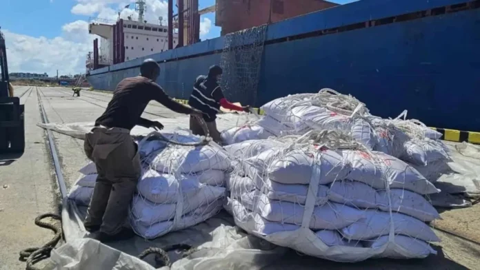 Envío de arroz de China a Cuba.