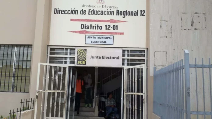Docentes en capacitación tras evaluación fallida