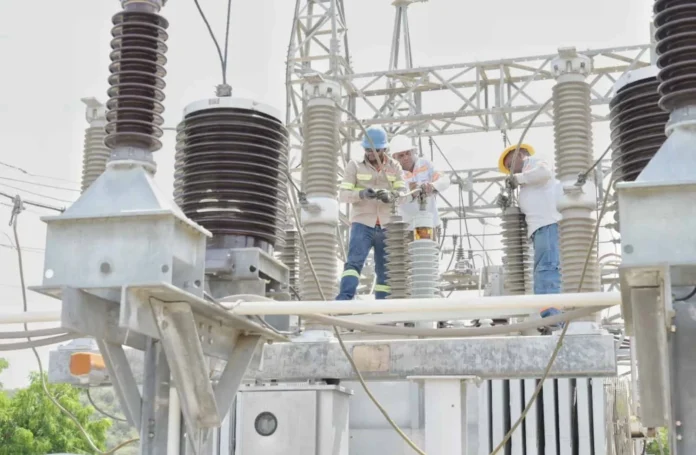 Edesur mejora redes eléctricas en Barahona