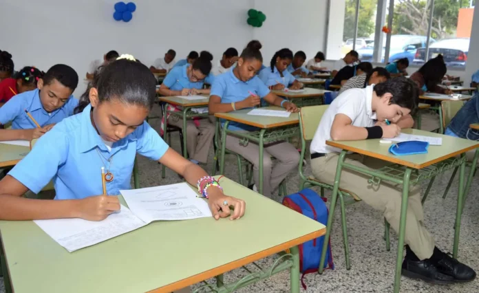 Reforma educativa de Abinader en Dominicana