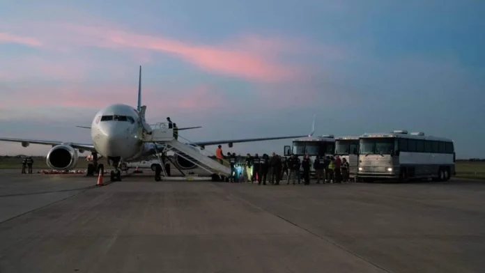 República Dominicana acoge deportados de terceros países.